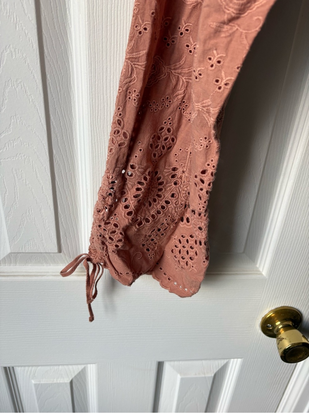 Sundance Dusty Rose Eyelet Cropped Pants - Picture 6 of 6